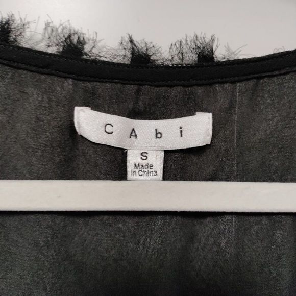 CAbi Women's Emily Black Lace Overlay Bow Sleeveless Top Blouse Size S - Picture 2 of 5